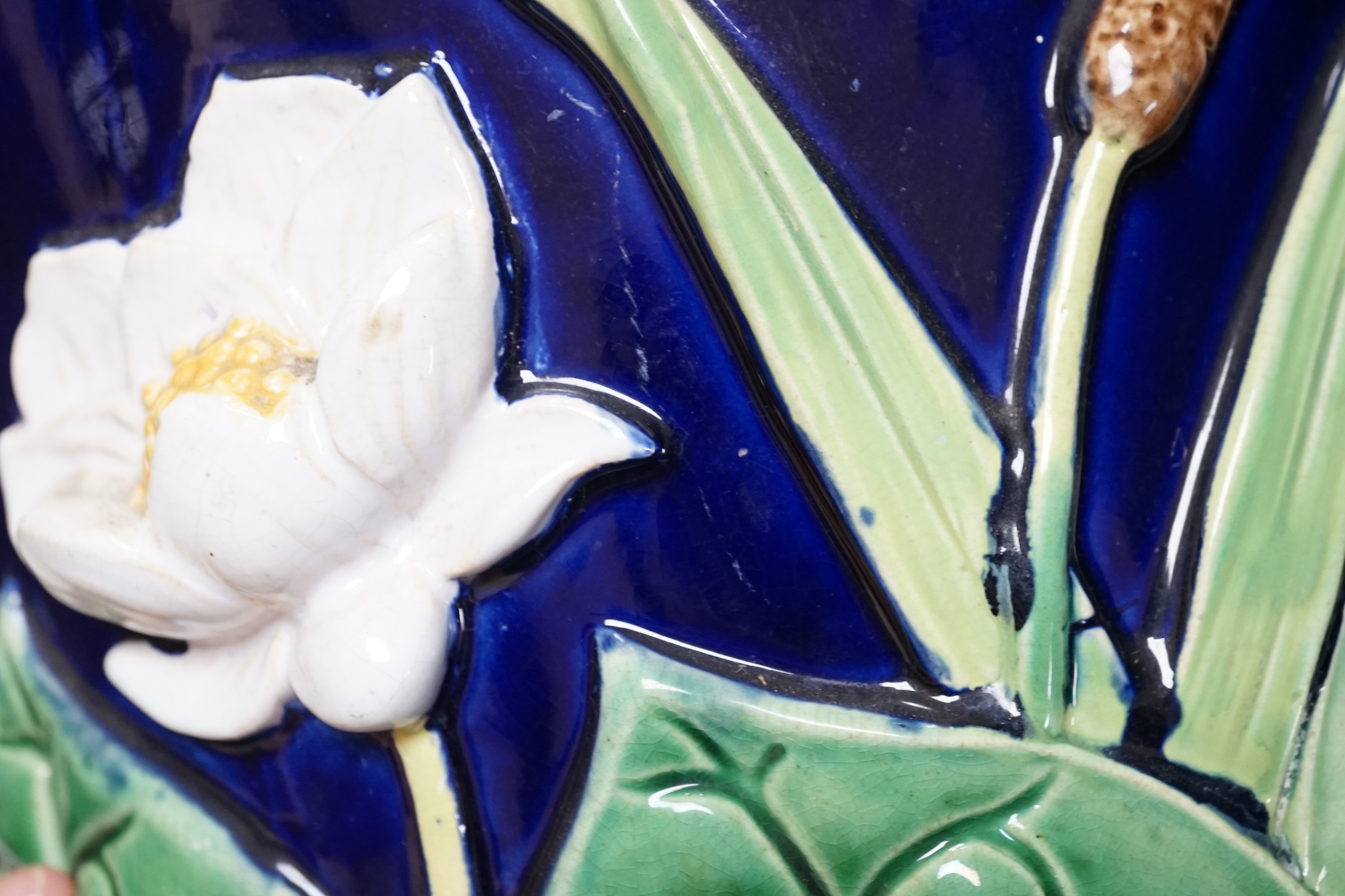 A George Jones majolica lily pond stilton dish and stand